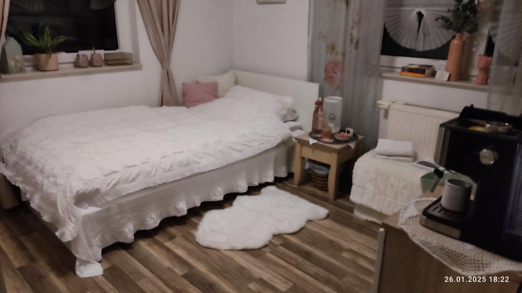 Gemuetliches Einzelzimmer Super Late Check In Moeglich Brake  Dış mekan fotoğraf